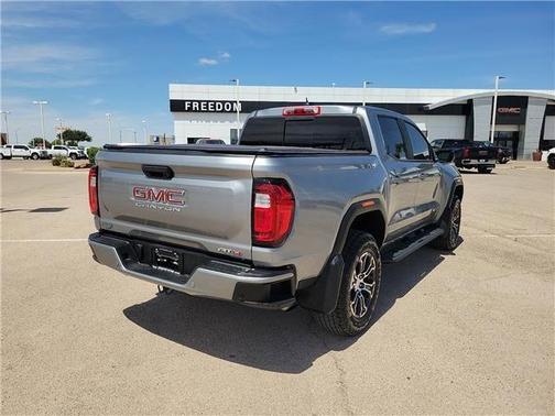 Sterling 2024 GMC Canyon AT4
