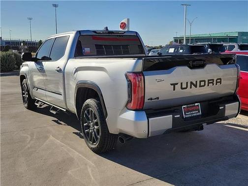 2023 Toyota Tundra Hybrid Platinum