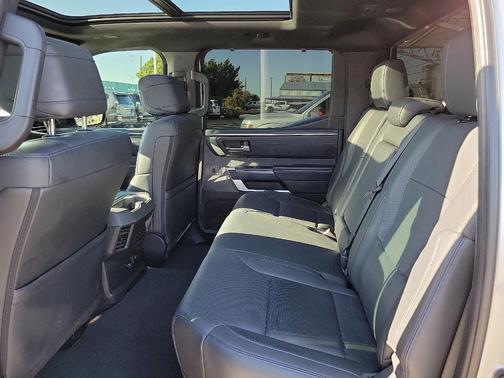 2023 Toyota Tundra Hybrid Platinum