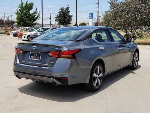 2022 Nissan Altima 2.5 SL