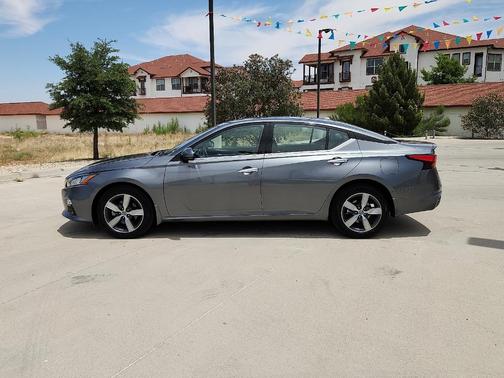 2022 Nissan Altima 2.5 SL