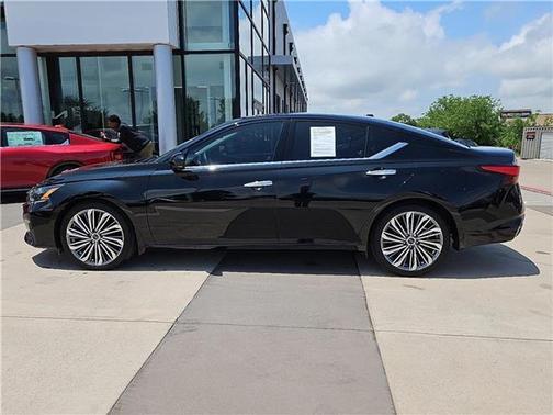 2023 Nissan Altima 2.5 SL