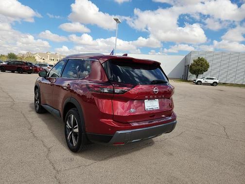 2024 Nissan Rogue SL