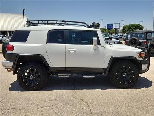 2013 Toyota FJ Cruiser Base