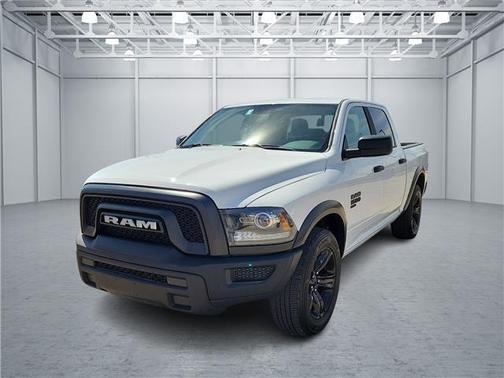 Bright White Clearcoat 2024 RAM 1500 Classic SLT