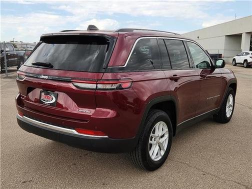 2023 Jeep Grand Cherokee Laredo