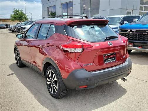 Cayenne Red 2019 Nissan Kicks SV