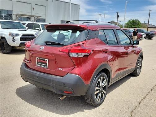 Cayenne Red 2019 Nissan Kicks SV