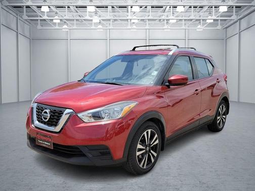 Cayenne Red 2019 Nissan Kicks SV