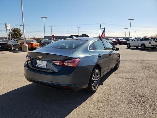 2024 Chevrolet Malibu 2LT