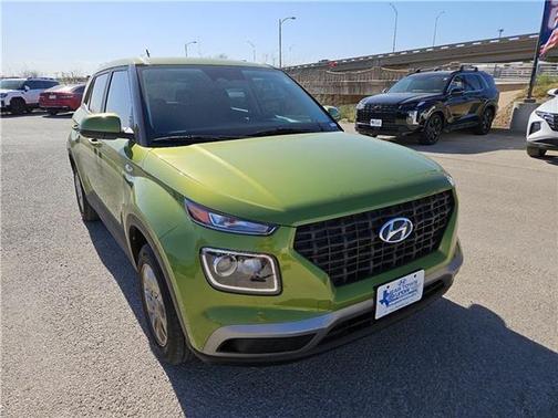 2024 Hyundai VENUE SE