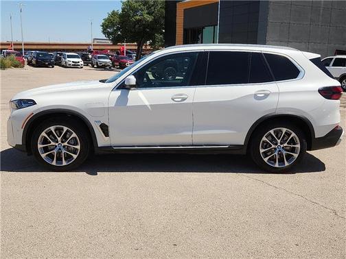 White 2025 BMW X5 PHEV xDrive50e
