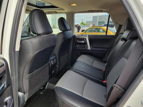 Ice 2023 Toyota 4Runner SR5 Premium