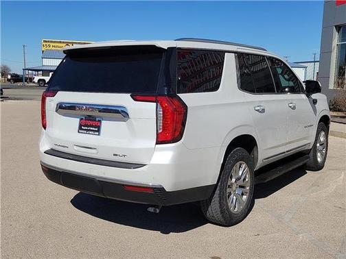 2022 GMC Yukon SLT