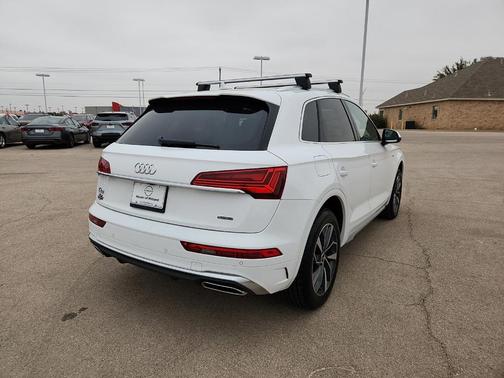 2023 Audi Q5 45 S line quattro Premium