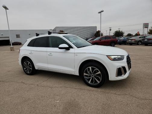 2023 Audi Q5 45 S line quattro Premium