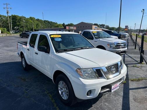 Glacier White 2016 Nissan Frontier SV