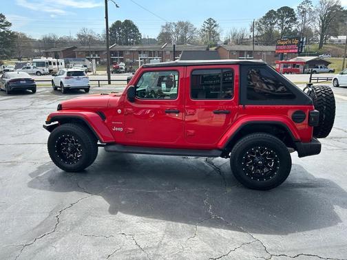2019 Jeep Wrangler Unlimited Sahara