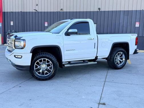 White 2016 GMC Sierra 1500 SLE