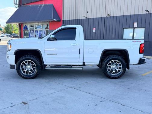 White 2016 GMC Sierra 1500 SLE