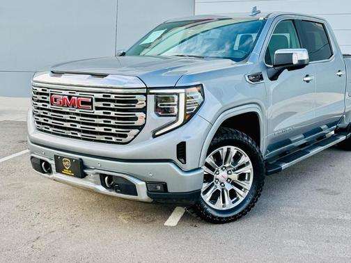 Gray 2023 GMC Sierra 1500 Denali