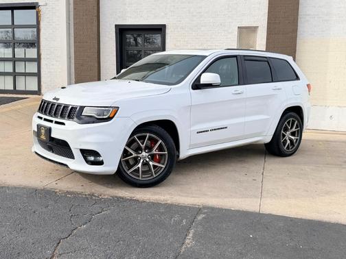 White 2017 Jeep Grand Cherokee SRT