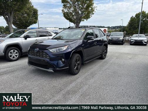2020 Toyota RAV4 Hybrid SE