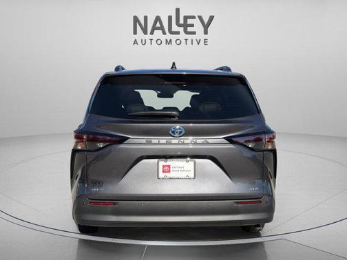 2025 Toyota Sienna XLE