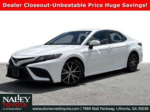 2023 Toyota Camry SE