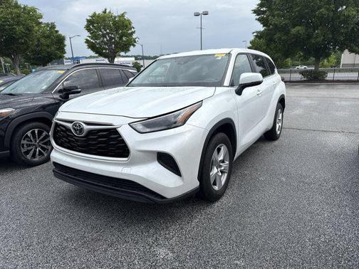2023 Toyota Highlander L