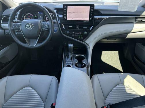 2024 Toyota Camry Hybrid SE