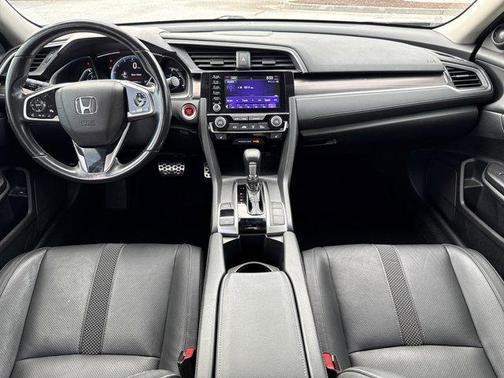 2019 Honda Civic Touring