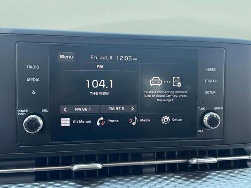 2023 Kia Carnival LX