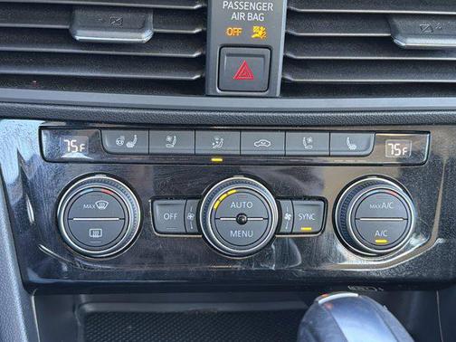 2019 Volkswagen Jetta 1.4T SEL Premium