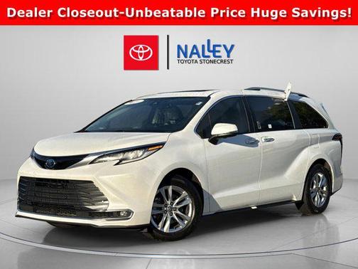 2023 Toyota Sienna Limited 7-Passenger