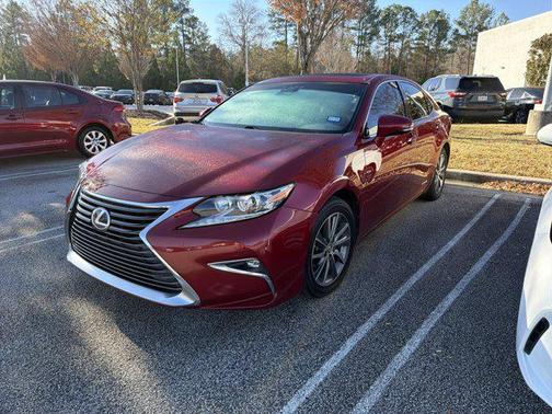 2016 Lexus ES 300h Base