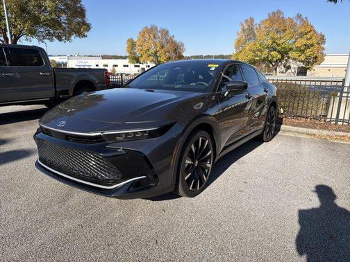 2024 Toyota Crown Platinum