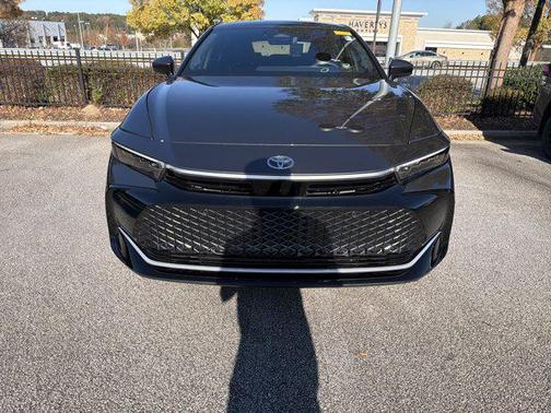 2024 Toyota Crown Platinum