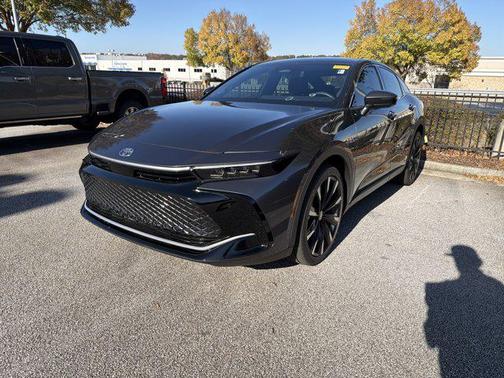 2024 Toyota Crown Platinum