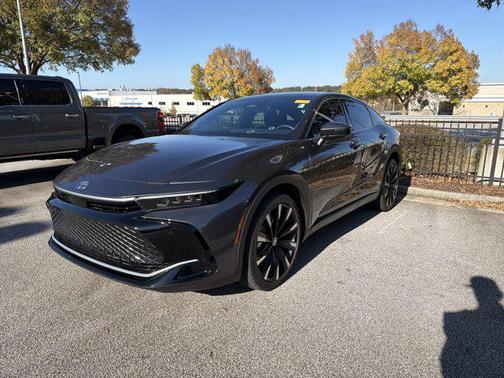 2024 Toyota Crown Platinum