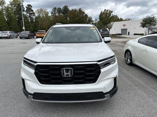 2024 Honda Pilot Touring 8-Passenger
