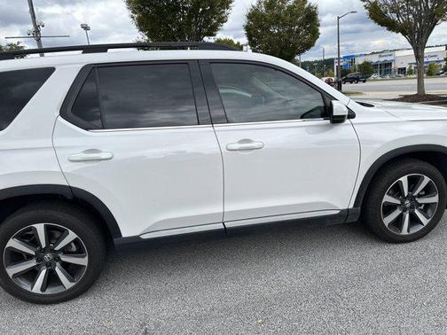 2024 Honda Pilot Touring 8-Passenger