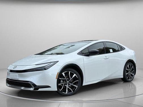 2025 Toyota Prius Plug-In Hybrid XSE
