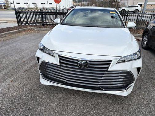 2022 Toyota Avalon XLE