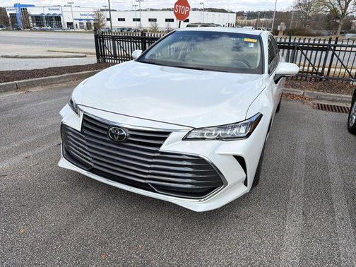 2022 Toyota Avalon XLE