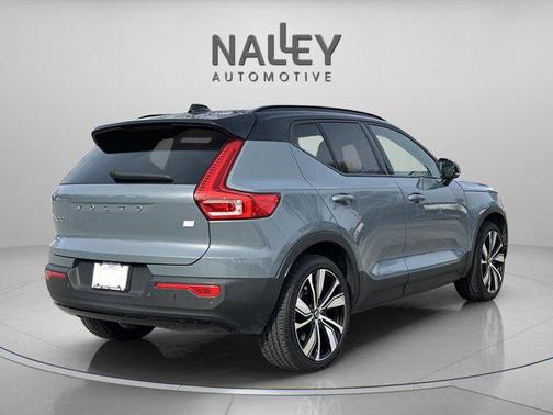 2021 Volvo XC40 Recharge Pure Electric P8