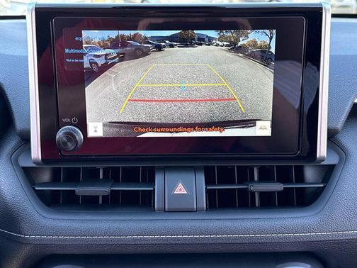 2025 Toyota RAV4 Hybrid SE