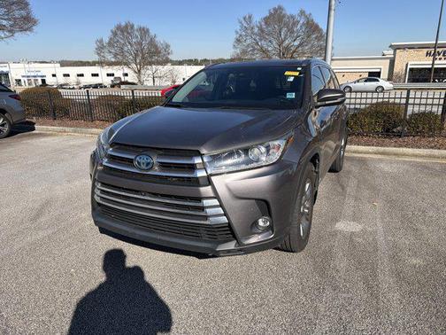 2019 Toyota Highlander Hybrid Platinum