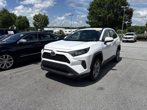 2022 Toyota RAV4 Hybrid LE