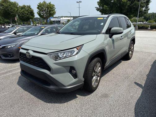 2020 Toyota RAV4 XLE Premium